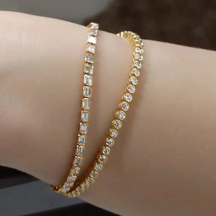 14 Karat bezel set Yellow Gold Bracelet with 2cts diamonds