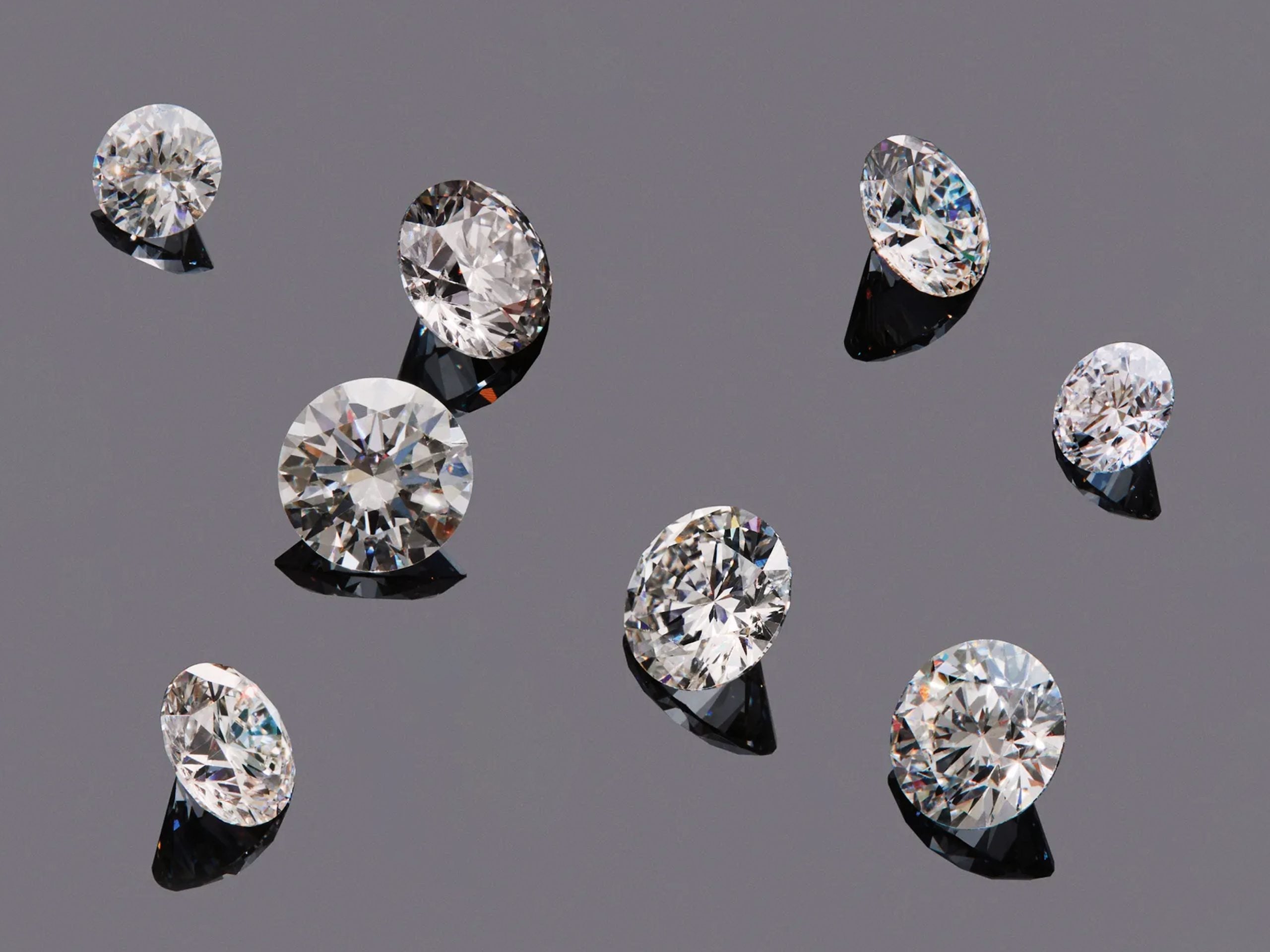 VVS clarity round cut diamonds.