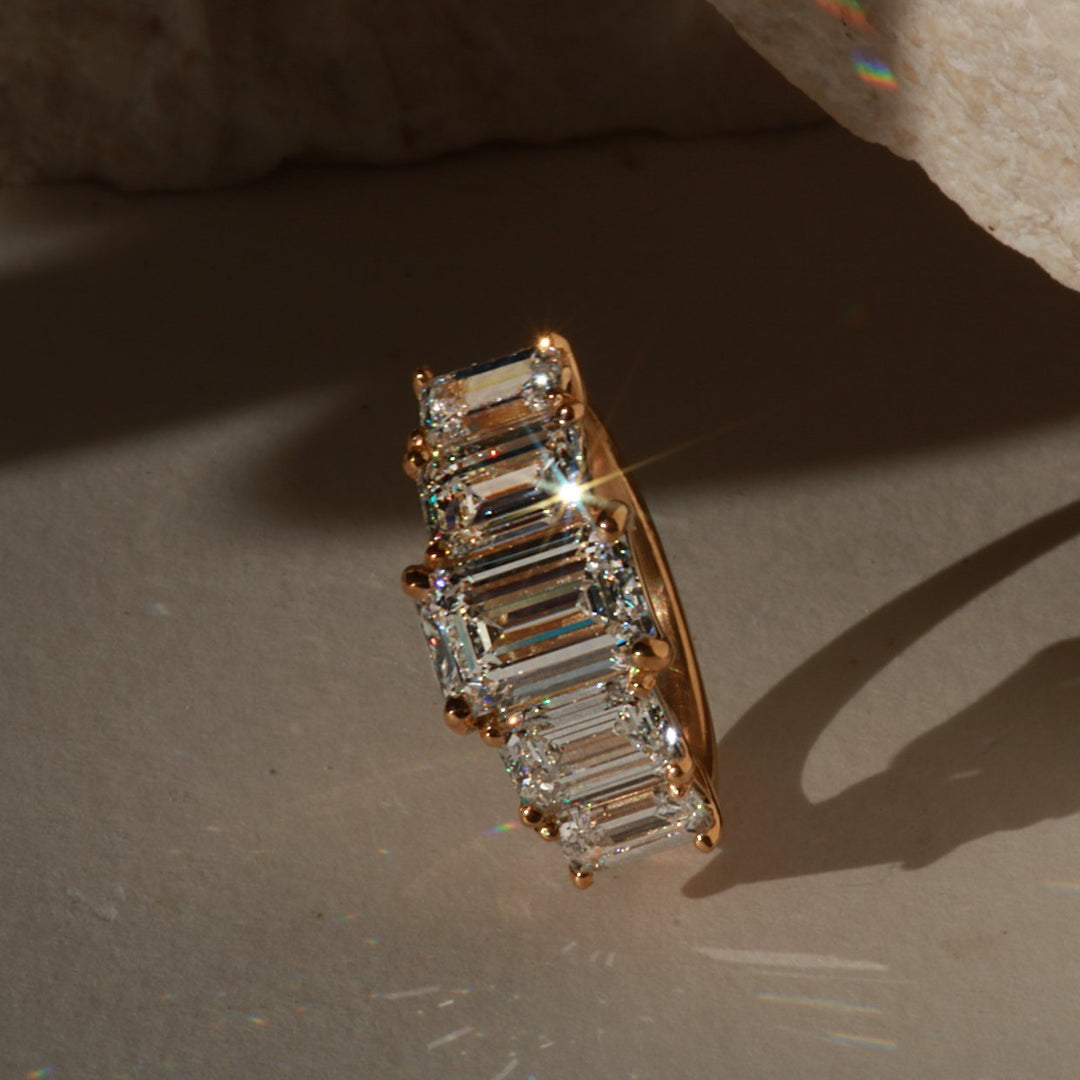 2025 Engagement Ring Trends: Why Custom Bespoke Rings Are Replacing Off‑the‑Shelf Designs