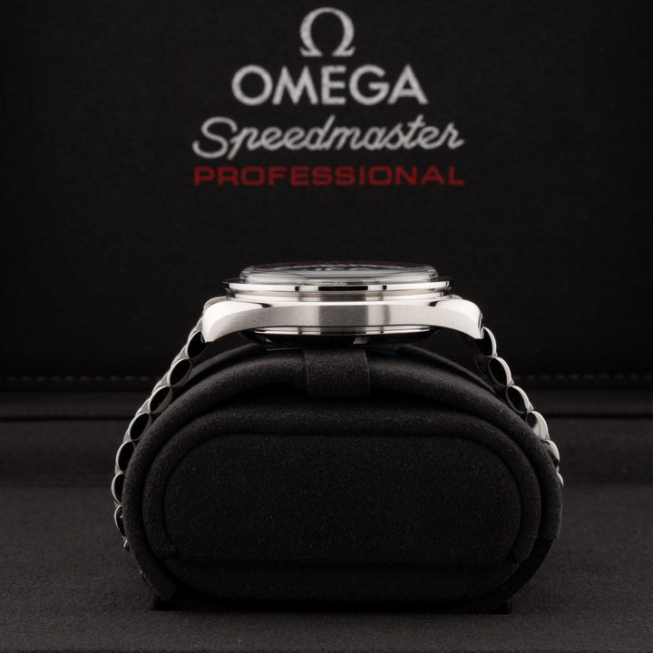 Omega Speedmaster moonwatch 310.30.42.50.01.002 case 