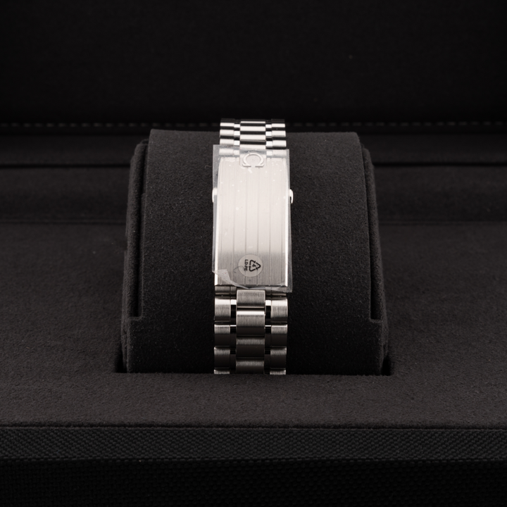 Omega Speedmaster moonwatch 310.30.42.50.01.002 buckle 