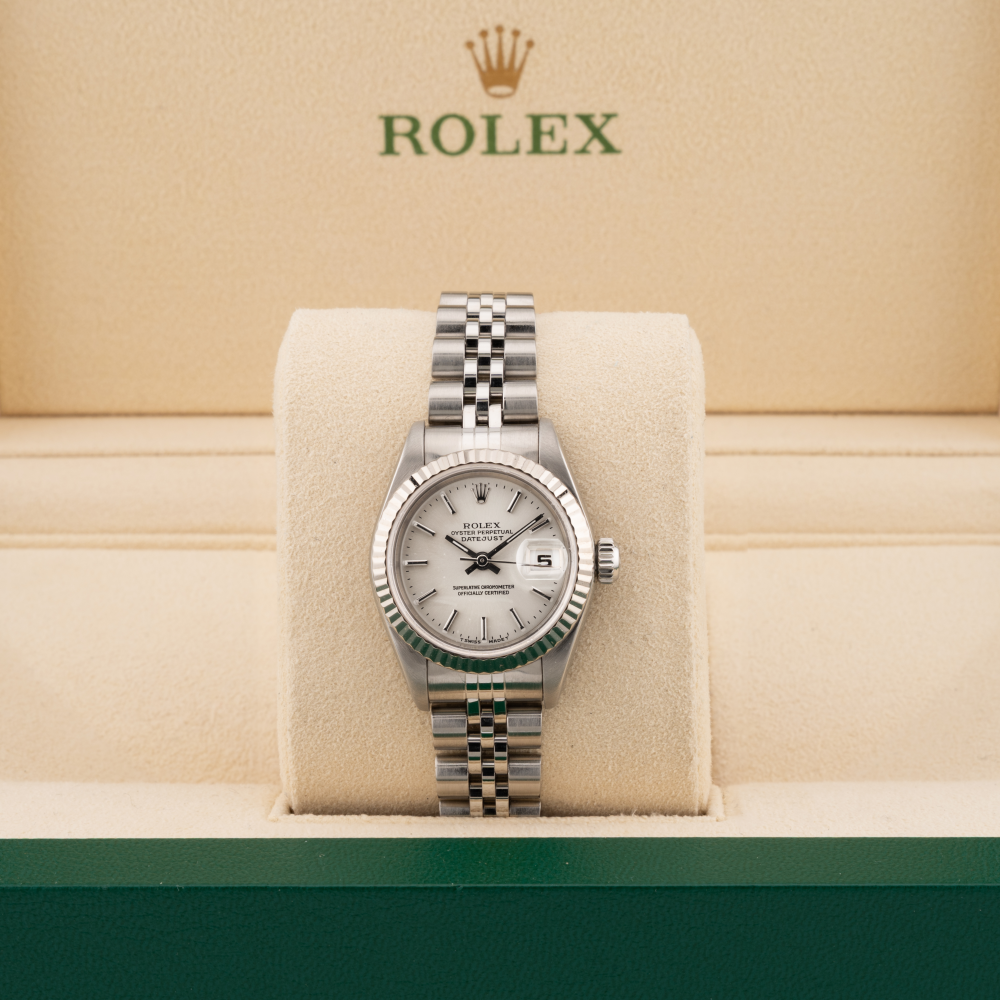 Rolex Datejust 26mm 69174 silver dial jubilee band 