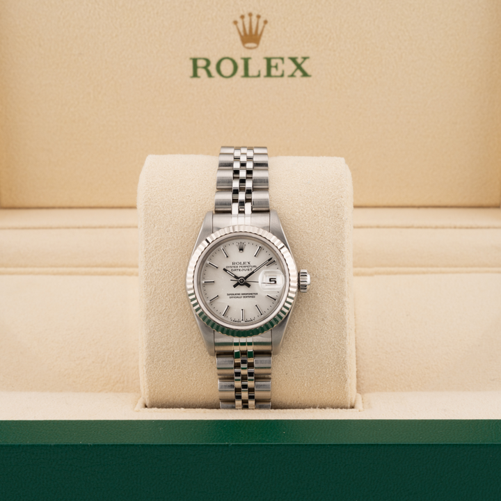 Rolex Datejust 26mm 69174 silver dial jubilee band 