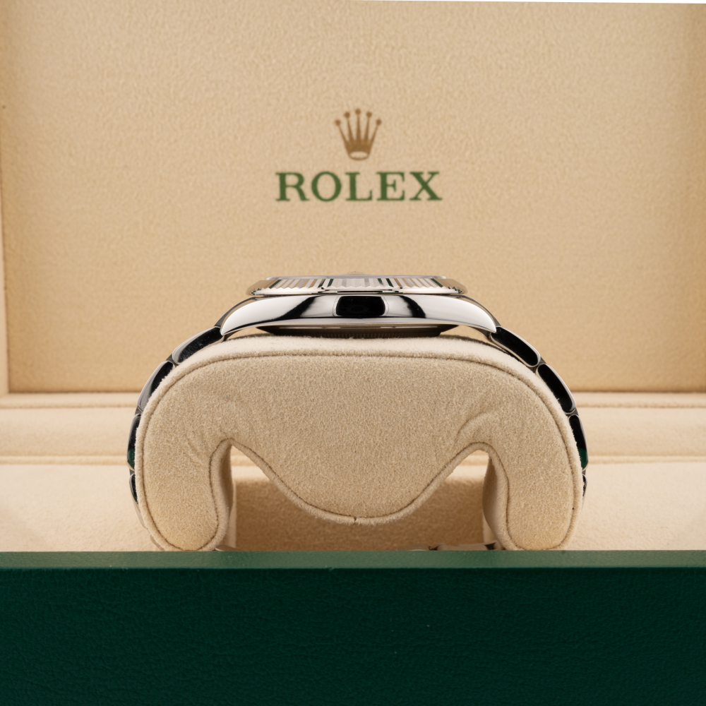 Rolex Datejust 41 126334 black dial case 