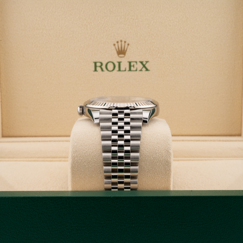 Rolex 126334 jubilee band 
