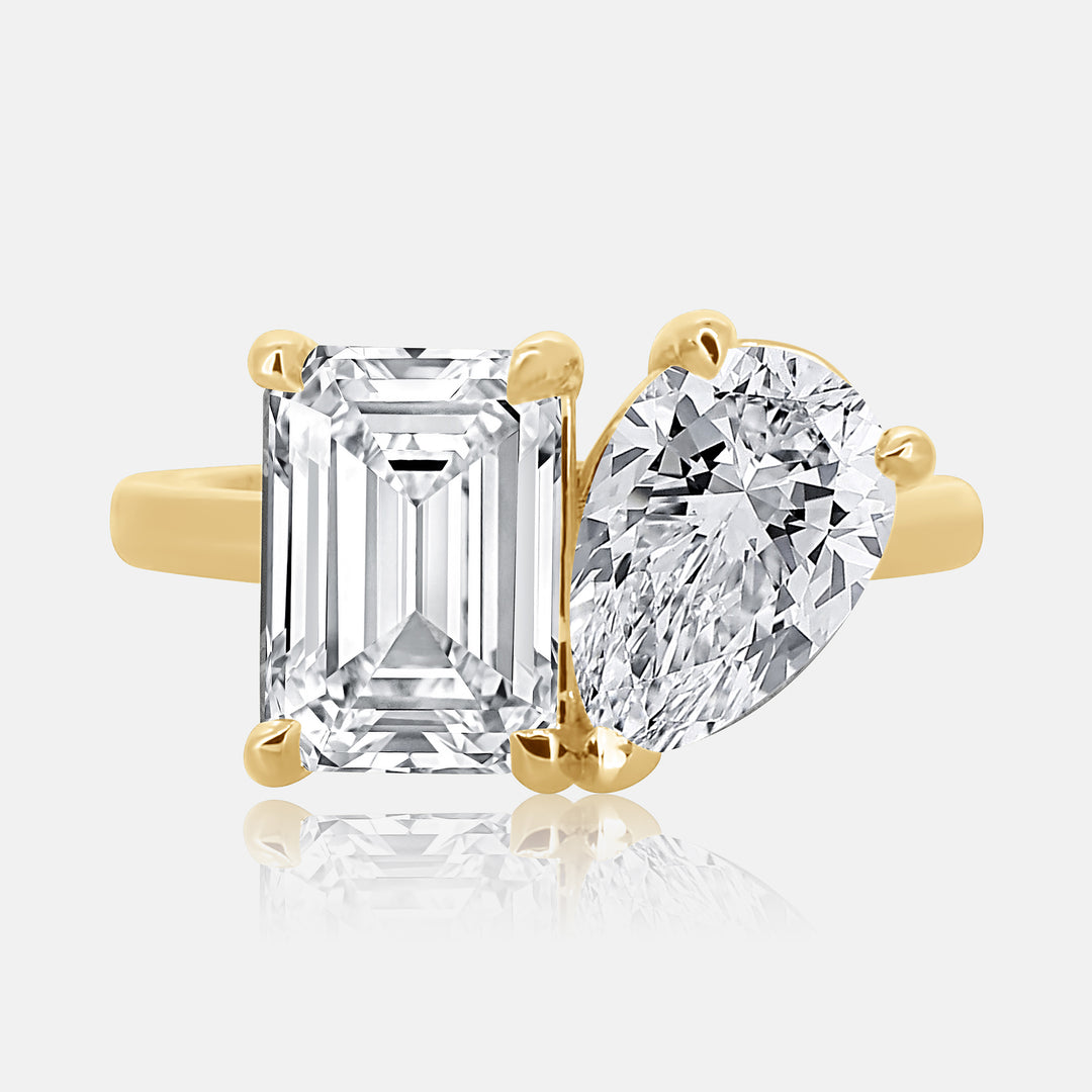 Gemella Toi et Moi Engagement Ring (Pear and Round)