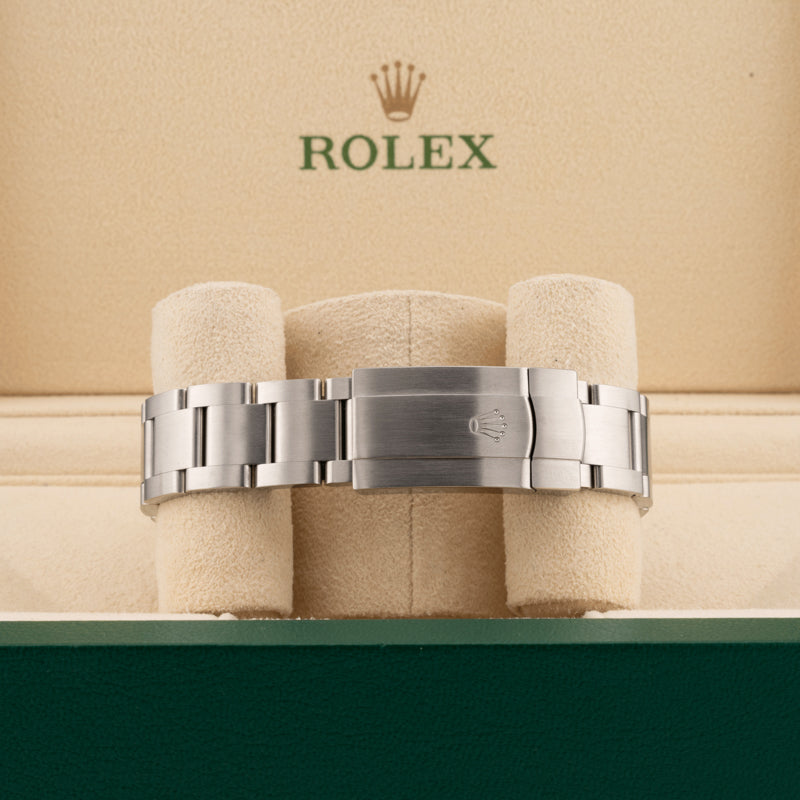 Rolex 124300 Green Dial Oyster perpetual   displaying its clasp in a Rolex beige box 