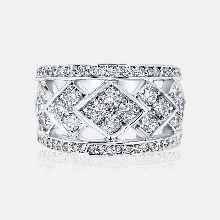 14 Karat White Gold Ladies Right Hand Ring with 2.50 Carat of Round Diamonds