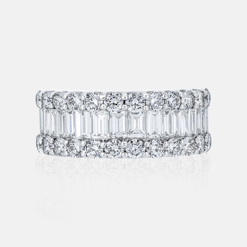 14 Karat White Gold Right Hand Ring with 2.77 Carat of Round and Baguette Diamonds